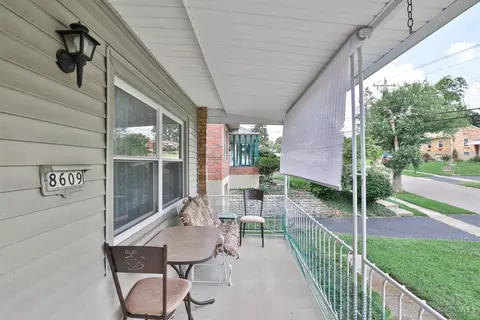 Exterior - 8609 Wicklow Ave, Cincinnati, OH 45236 photo 2 of 11
