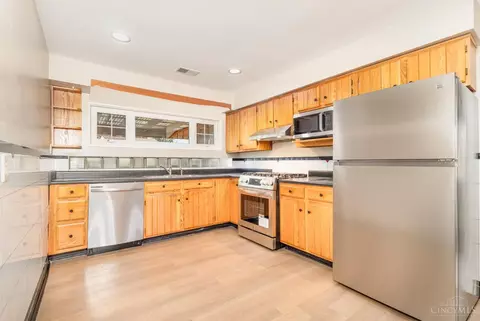 Kitchen - 1139 Glenna Dr, Cincinnati, OH 45238 photo 1 of 2