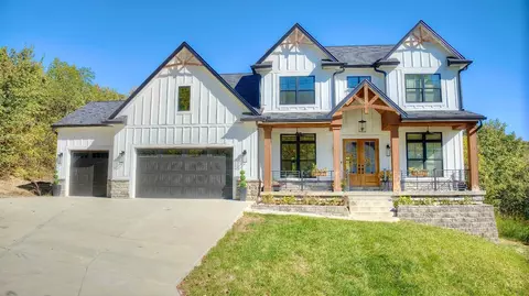 3510 Cooper Rd, Blue Ash, OH 45241