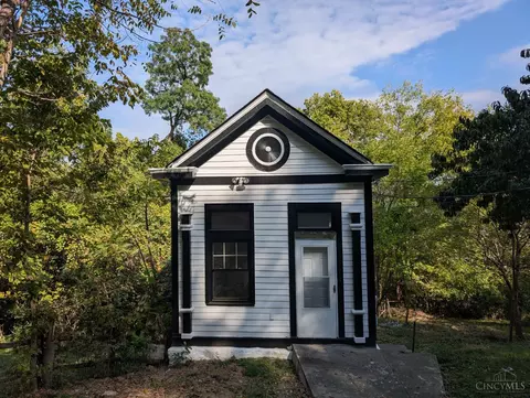 2564 Linden St, Cincinnati, OH 45225