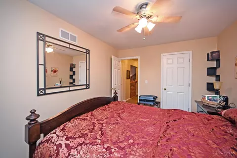 Bedroom - 4771 Klatte Rd, Cincinnati, OH 45244 photo 4 of 5