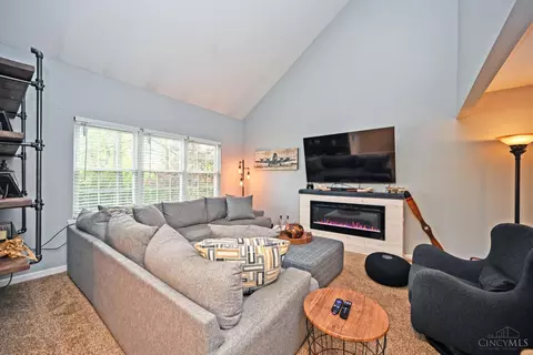 Living - 4771 Klatte Rd, Cincinnati, OH 45244 photo 1 of 8