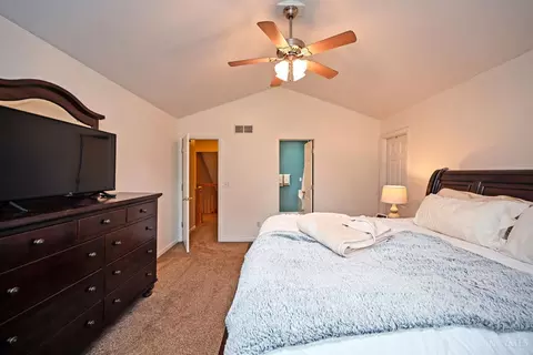 Bedroom - 4771 Klatte Rd, Cincinnati, OH 45244 photo 2 of 5