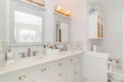 Bath - 532 Hopper View Blf, Cincinnati, OH 45255 photo 3 of 5