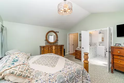 Bedroom - 532 Hopper View Blf, Cincinnati, OH 45255 photo 2 of 4