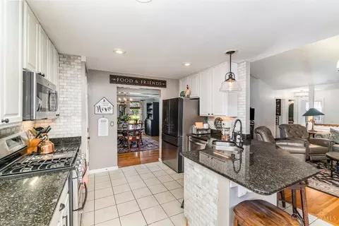 Kitchen - 532 Hopper View Blf, Cincinnati, OH 45255 photo 3 of 5