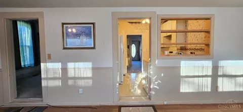 Entry Way - 401 Wright St, Blanchester, OH 45107 photo 5 of 5