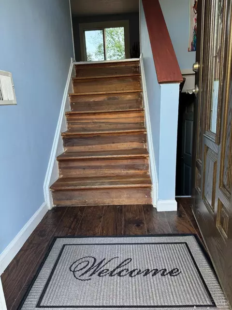 Entry Way - 1863 Kemper Rd, Forest Park, OH 45240 photo 2 of 5