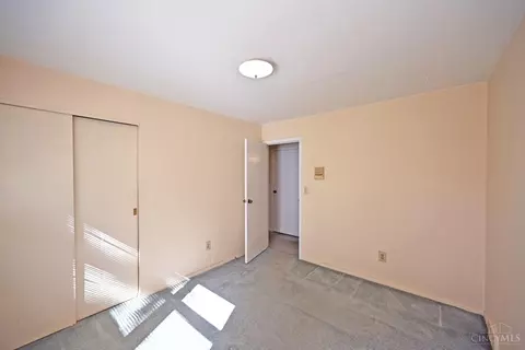 1136 Inner Circle Dr, Forest Park, OH 45240 photo 30