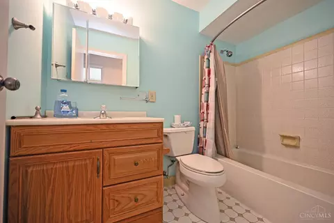 1136 Inner Circle Dr, Forest Park, OH 45240 photo 31