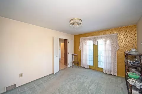 1136 Inner Circle Dr, Forest Park, OH 45240 photo 10
