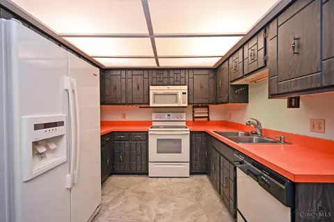 1136 Inner Circle Dr, Forest Park, OH 45240 photo 14