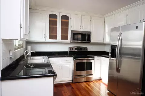 Kitchen - 7965 Timberbreak Dr, Cincinnati, OH 45249 photo 1 of 2