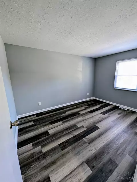 Bedroom - 962 Harrogate Ct, Forest Park, OH 45240 photo 2 of 4
