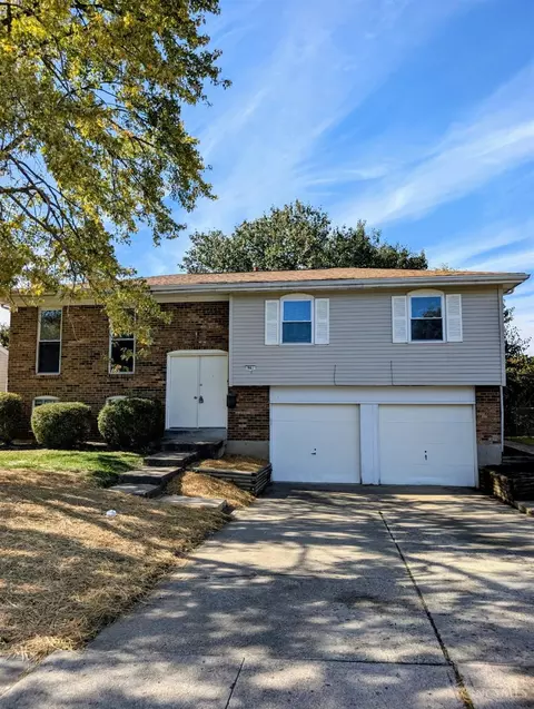 Exterior - 962 Harrogate Ct, Forest Park, OH 45240 photo 2 of 5