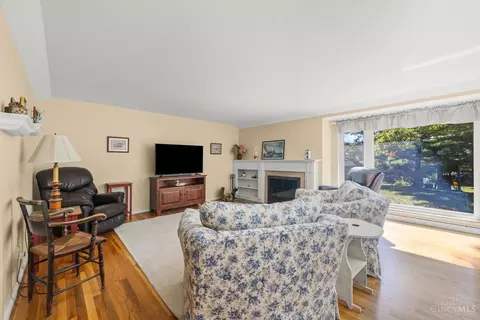 939 Timber Trl, Cincinnati, OH 45224 photo 8