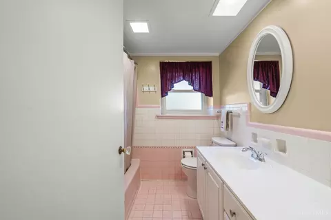 939 Timber Trl, Cincinnati, OH 45224 photo 14