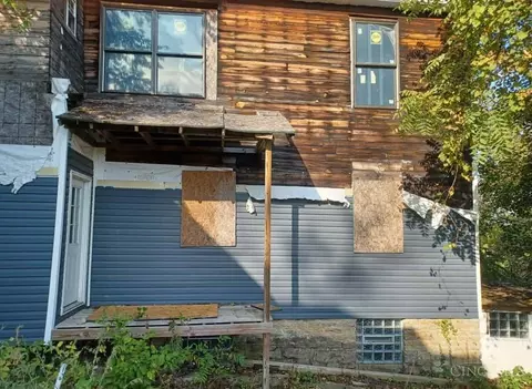 Exterior - 4520 Eastern Ave, Cincinnati, OH 45226 photo 4 of 11