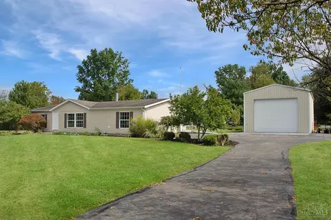 1934 Clearview Dr, Fayetteville, OH 45118