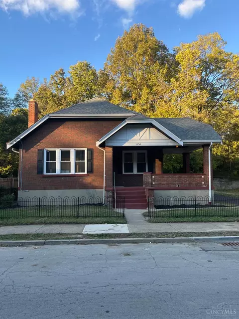 1756 Carll St, Cincinnati, OH 45225