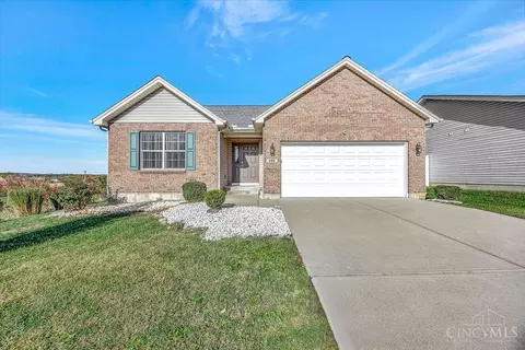 135 Linda Ln, Hamilton, OH 45011