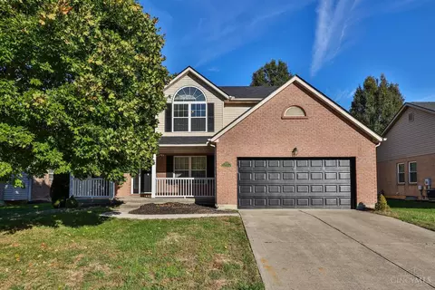 3238 Village Dr, Fairfield, OH 45014