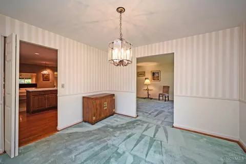 2708 Caledon Ln, Cincinnati, OH 45244 photo 14