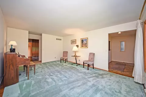 2708 Caledon Ln, Cincinnati, OH 45244 photo 9