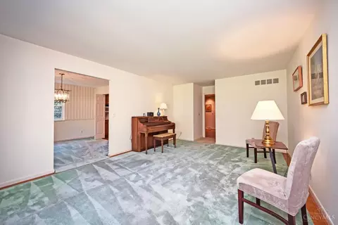 2708 Caledon Ln, Cincinnati, OH 45244 photo 8