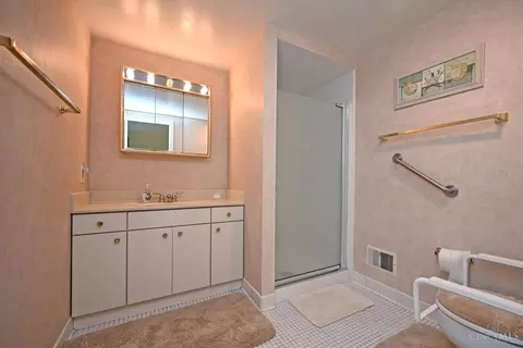 2708 Caledon Ln, Cincinnati, OH 45244 photo 31