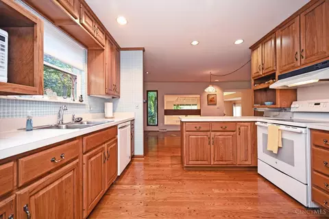 2708 Caledon Ln, Cincinnati, OH 45244 photo 16