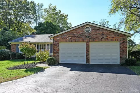 2708 Caledon Ln, Cincinnati, OH 45244 photo 4