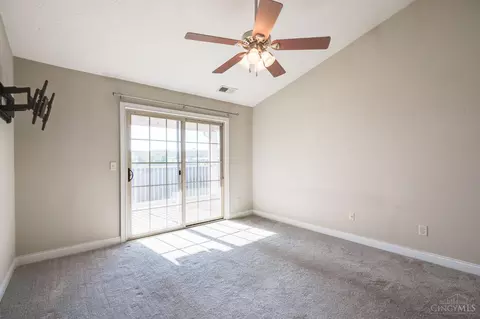 Bedroom - 1593 Eden Park Dr, Hamilton, OH 45013 photo 1 of 6