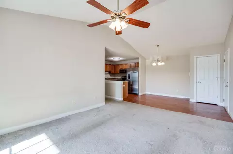 Living - 1593 Eden Park Dr, Hamilton, OH 45013 photo 2 of 5