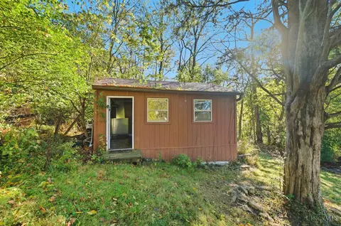 Exterior - 194 State Rd, Cleves, OH 45002 photo 6 of 7