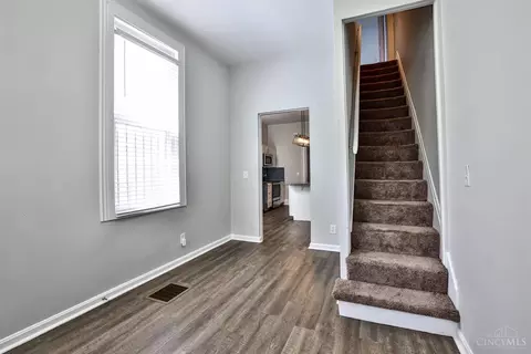 Entry Way - 2116 Loth St, Cincinnati, OH 45202 photo 1 of 1