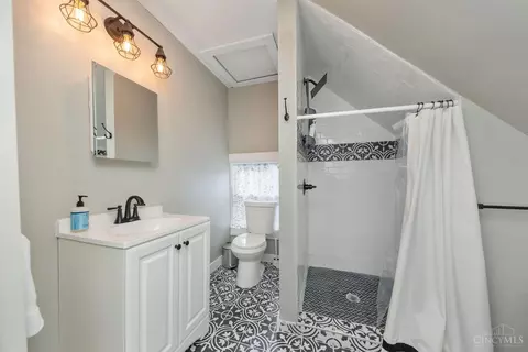 321 Helen St, Cincinnati, OH 45219 photo 30