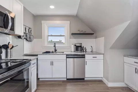 321 Helen St, Cincinnati, OH 45219 photo 25