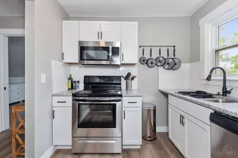 321 Helen St, Cincinnati, OH 45219 photo 26
