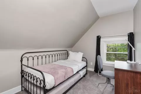 321 Helen St, Cincinnati, OH 45219 photo 32