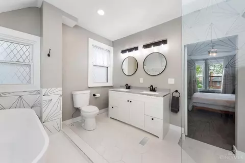 321 Helen St, Cincinnati, OH 45219 photo 15