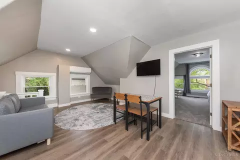 321 Helen St, Cincinnati, OH 45219 photo 24