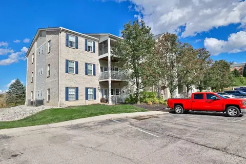 5413 Michelles Oak Ct, Cincinnati, OH 45248