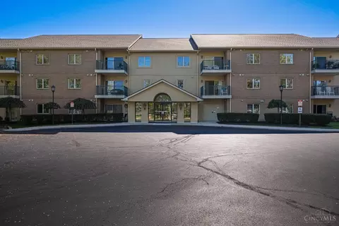 3170 Stroop Rd, Dayton, OH 45440