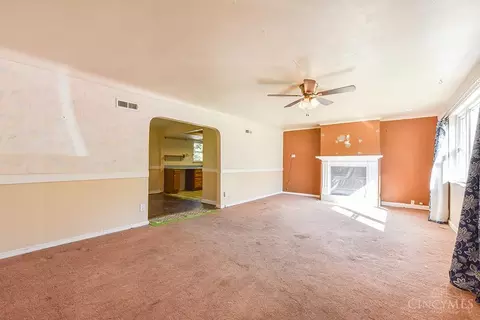 Living - 11167 Labelle Ave, Blue Ash, OH 45242 photo 1 of 3