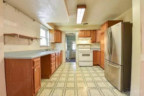 Kitchen - 11167 Labelle Ave, Blue Ash, OH 45242 photo 1 of 3