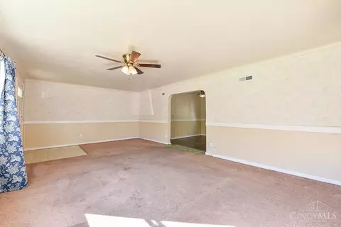 Living - 11167 Labelle Ave, Blue Ash, OH 45242 photo 3 of 3