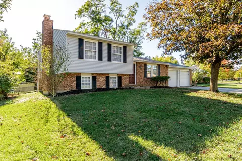 1475 St Lawrence Dr, Mason, OH 45040