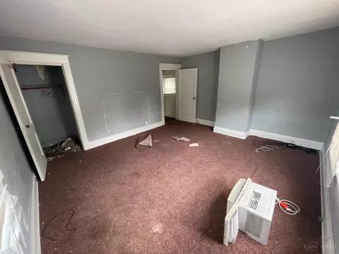 Bedroom - 6803 Fork Ave, Cincinnati, OH 45227 photo 3 of 7