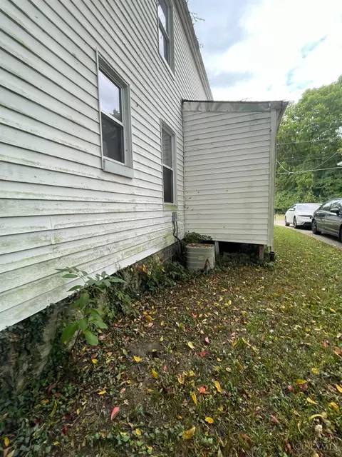 Exterior - 6803 Fork Ave, Cincinnati, OH 45227 photo 3 of 5